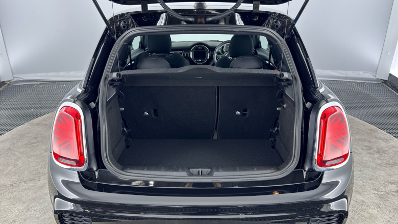 MINI Hatchback 1.5 Cooper Sport II 3dr Auto Petrol Hatchback